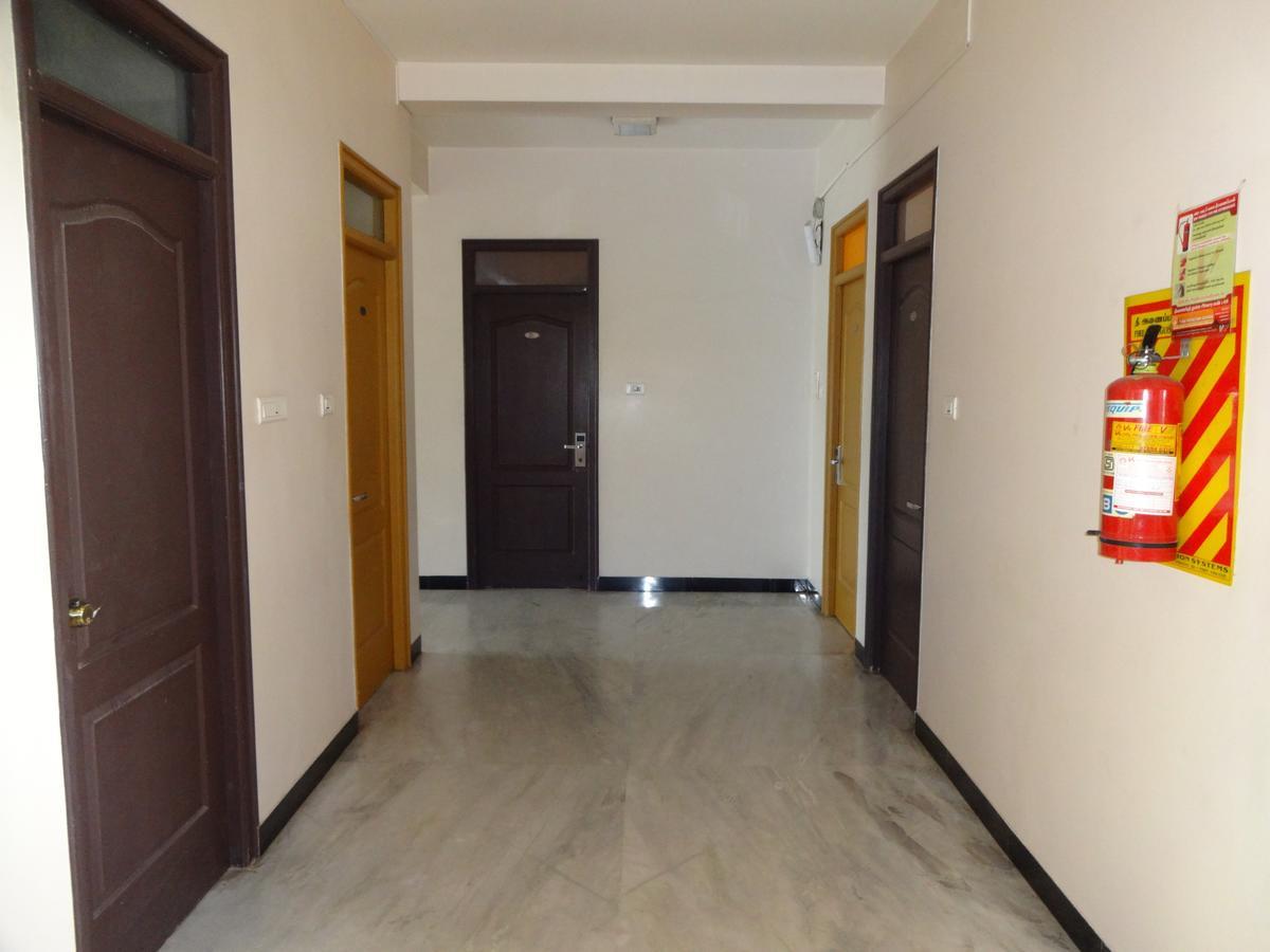 Hotel Grand Palace Коимбаторе Екстериор снимка