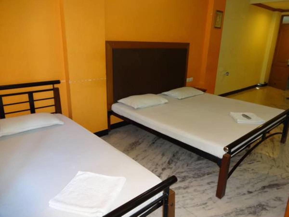 Hotel Grand Palace Коимбаторе Екстериор снимка